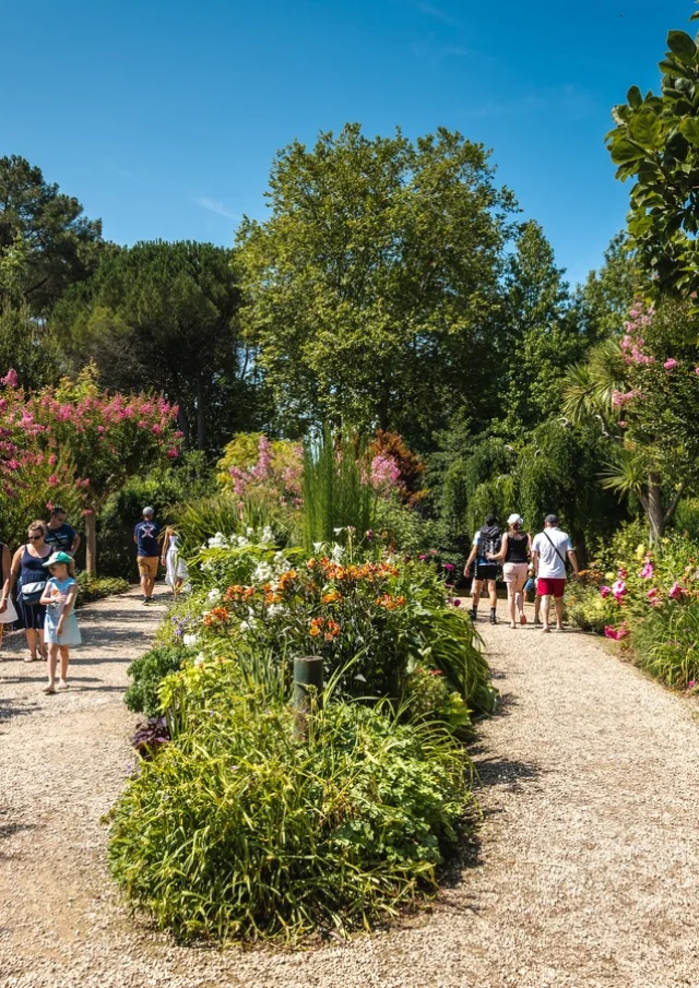 Promenade Fleurie - the sunny part