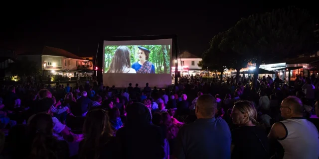 Cine al aire libre