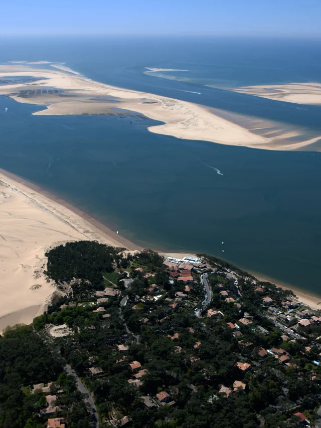 Dune Du Pyla Et Banc Darguin Credit Photo Mairie De La Teste De Buch