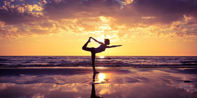 yoga sur la plage à Mimizan